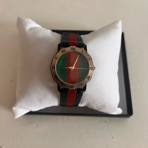 Gucci Watch red and green